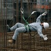 上野建設現場で作業員重体、4メートル転落事故の衝撃的真相とは